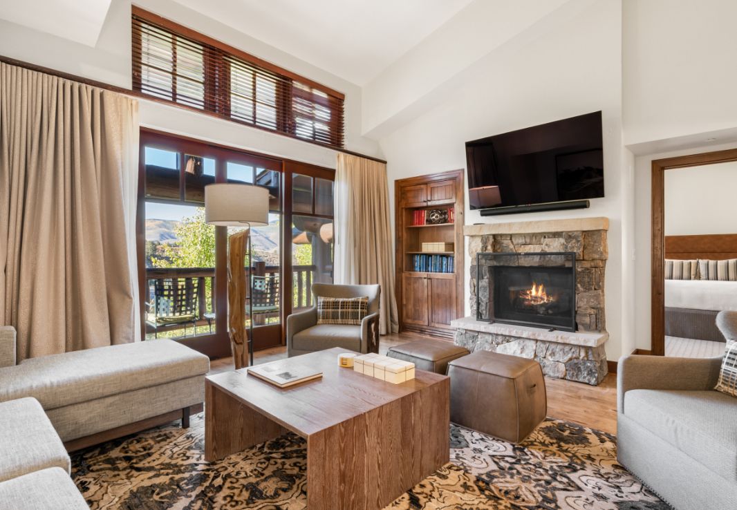 unit702-bg-0570_53232845230_o